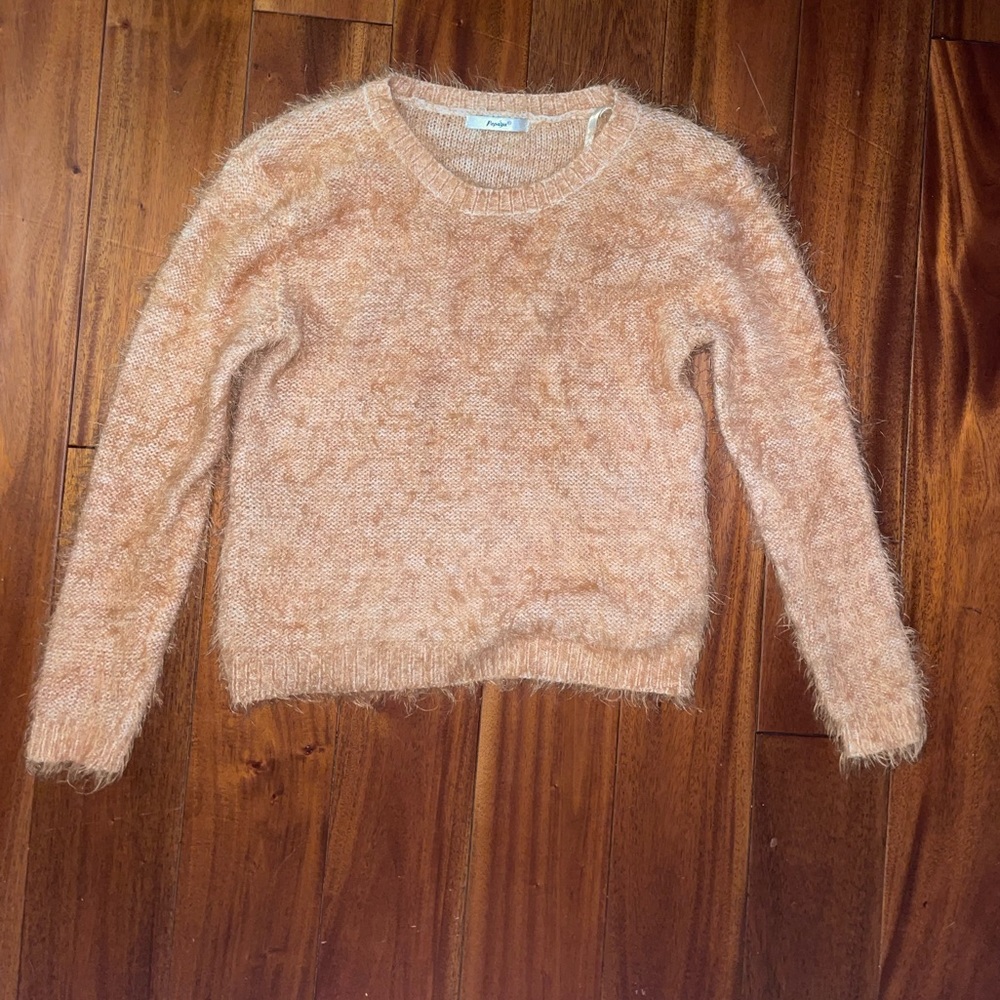 Papaya Women’s size Large Tan Fluffy Knit Sweater